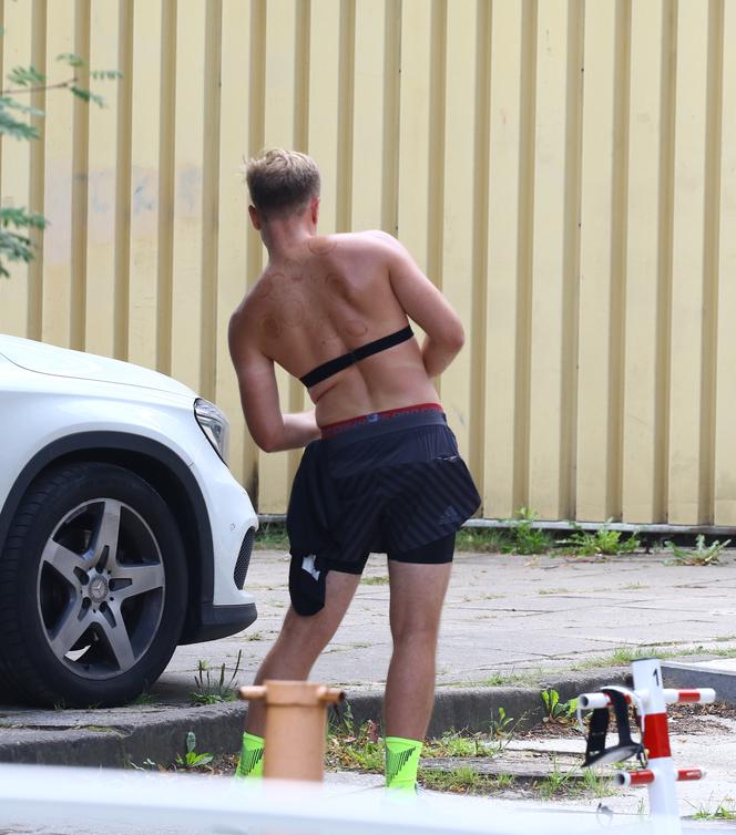 JAKUB WESOŁOWSKI_1PUBL