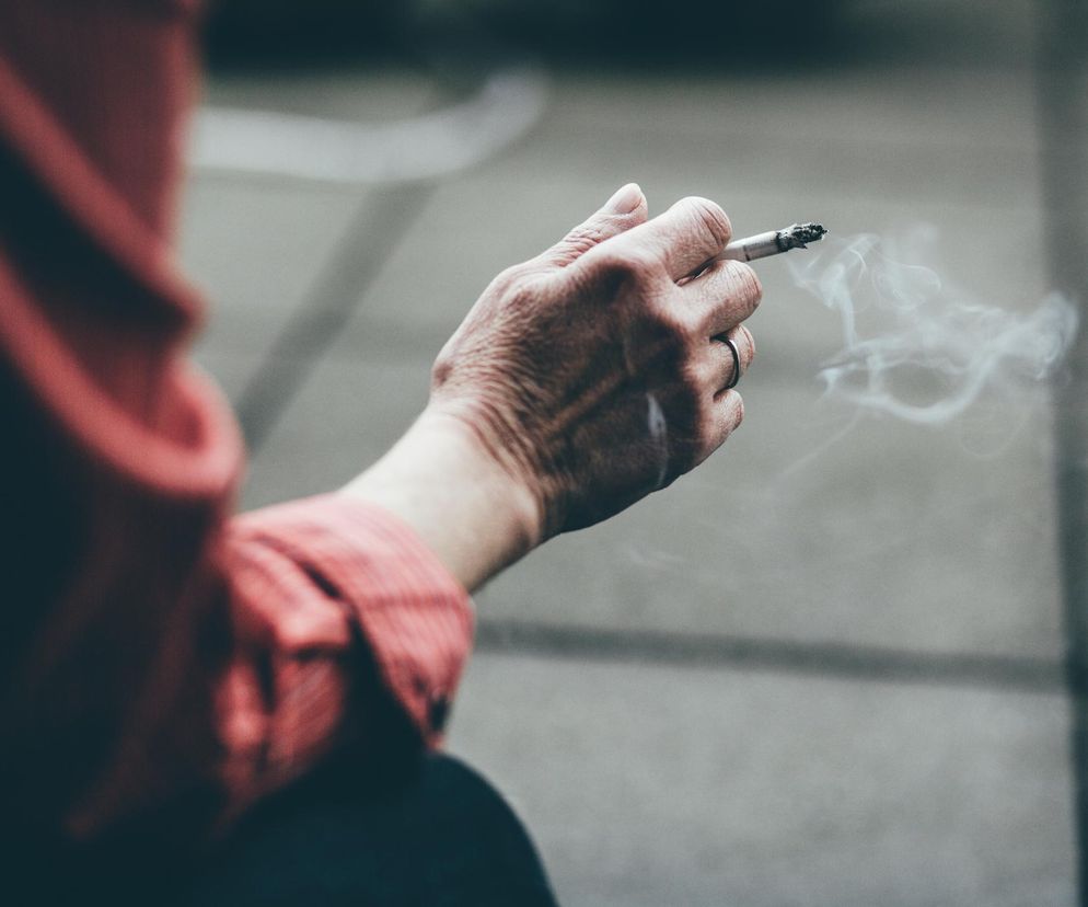 Tyle życia kradnie jeden papieros. Kobiety w gorszej sytuacji