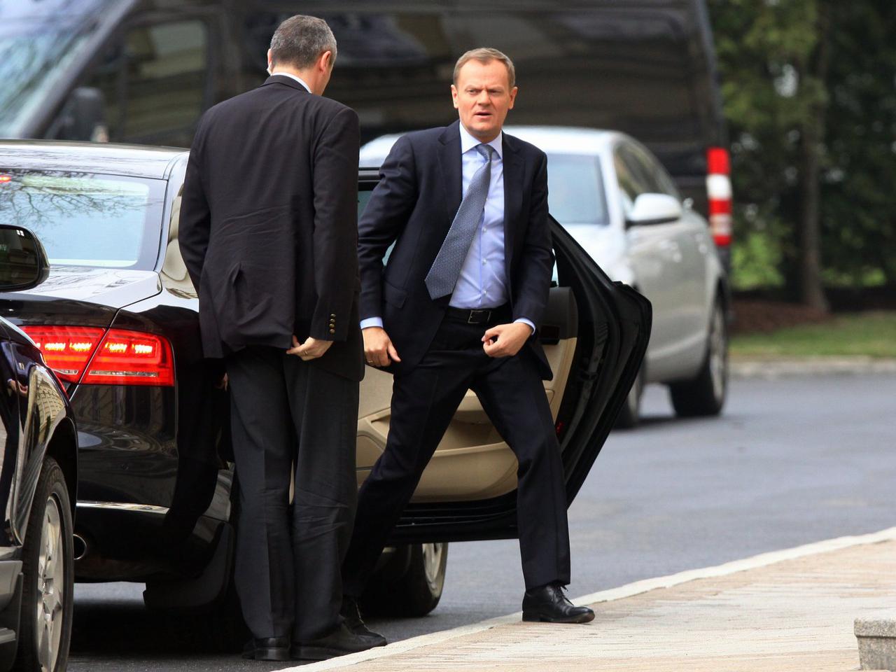 Premier Donald Tusk jest wożony Audi A8
