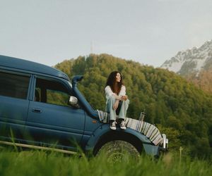 Autem na wakacje last minute. Ile zapłacimy za autostrady i paliwo?