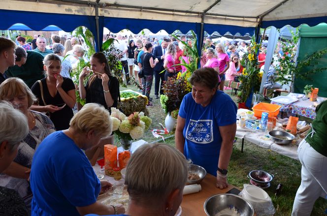 W konkursie na najlepsze pierogi w powiecie Siedleckim w 2025 roku zwyciężył męski zespół KGW „Sami Swoi” z Kotunia! 