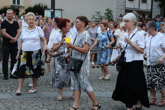 76. rocznica Cudu Lubelskiego. Procesja różańcowa w centrum Lublina