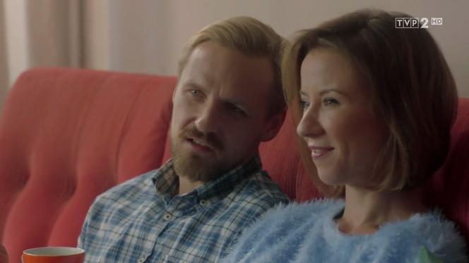 O mnie się nie martw 9 sezon odc. 13. Marta (Katarzyna Ankudowicz), Krzysiek (Paweł Domagała)