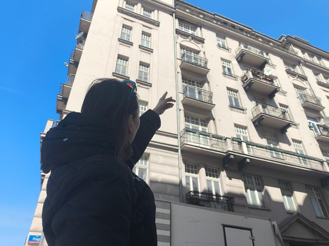 „Marzę, żeby się ogrzać przed śmiercią”. Mieszkańcy kamienicy w centrum Warszawy żyją bez centralnego ogrzewania