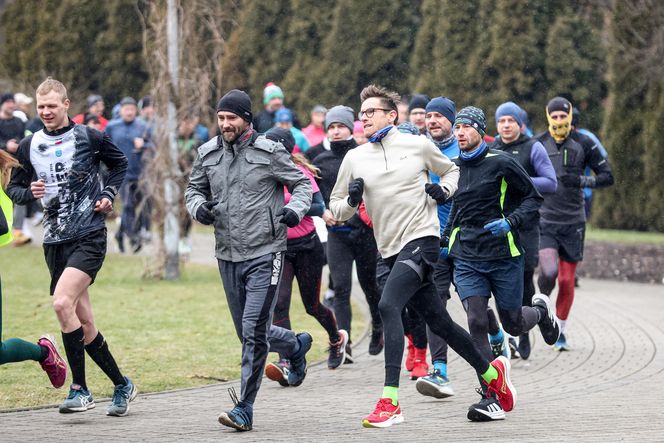 Sobotni parkrun jak zwykle przyciągnął tłumy. To wyjątkowy bieg w samym sercu Katowic ZDJĘCIA