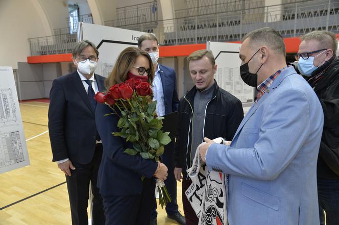 Stadion Polonii wypięknieje. Urzędnicy podpisali umowę 