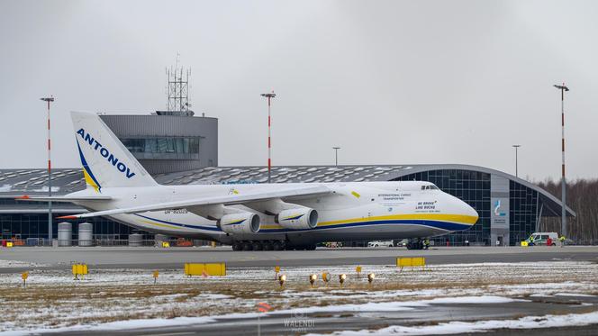 Największy samolot świata lądował w Łodzi