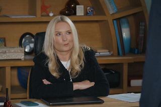 Barwy szczęścia, odcinek 3259: Karolina przeprowadzi czystkę w hotelu. Zacznie bezdusznie zmieniać personel jak rękawiczki – ZDJĘCIA