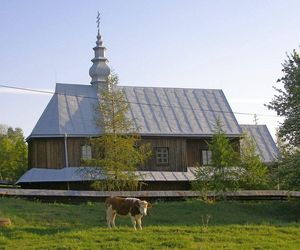 To jedna z najciekawszych wsi w Małopolsce. Kiedyś rozdzielono ją na dwie połowy