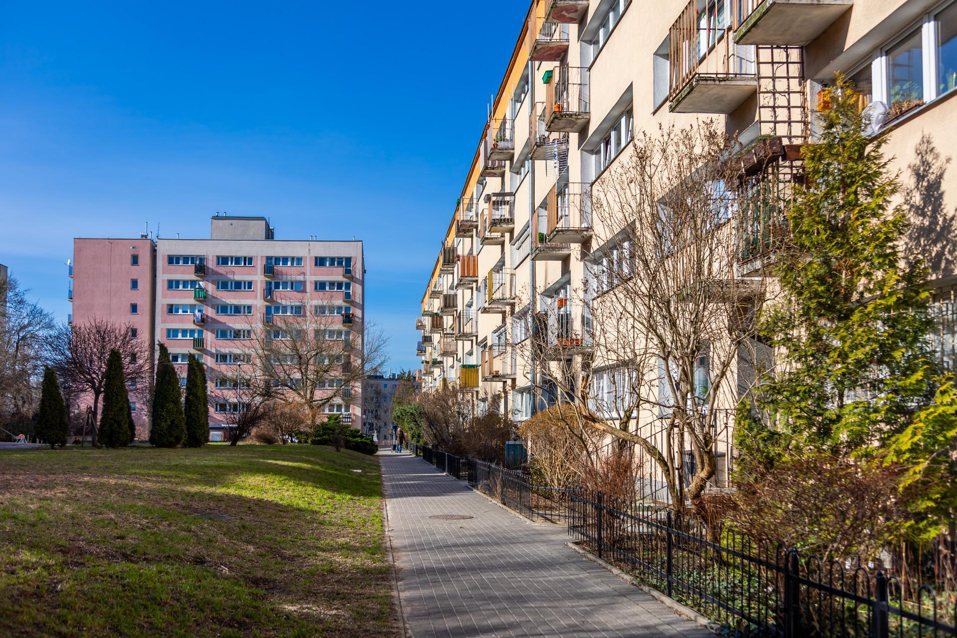 Osiedle Zatrasie - zdjęcia. Zobacz warszawskie osiedle z PRL-u, które zostało zabytkiem