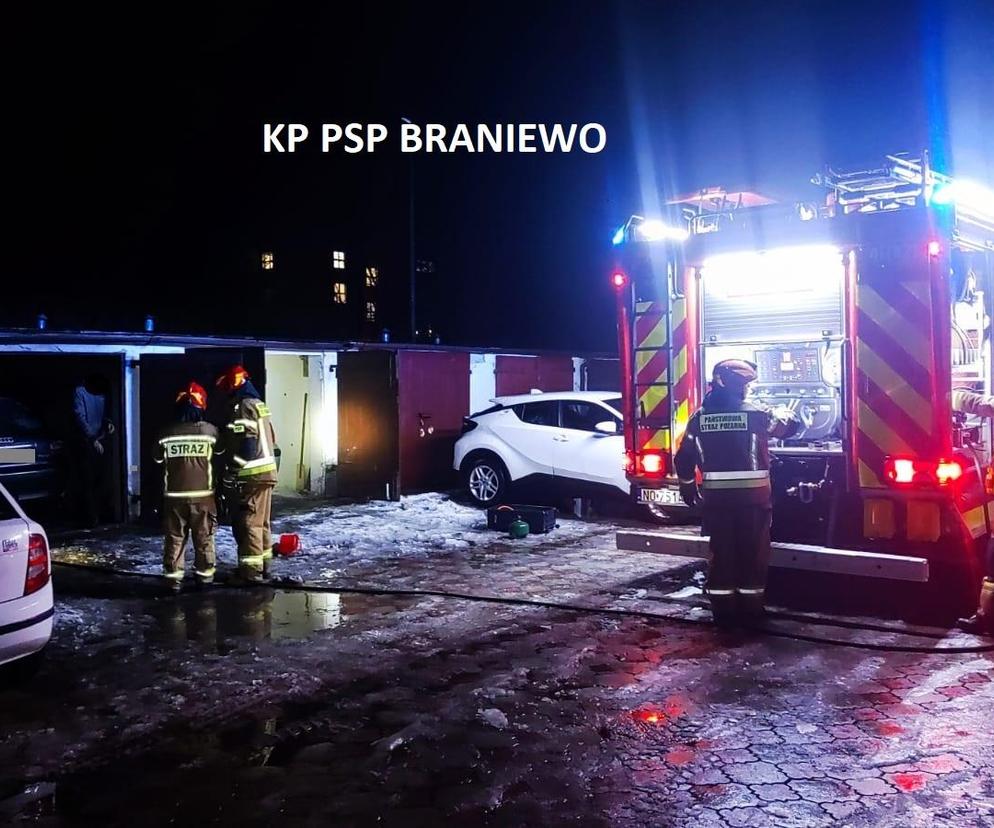 W Braniewie płonął garaż. Dwie osoby trafiły do szpitala