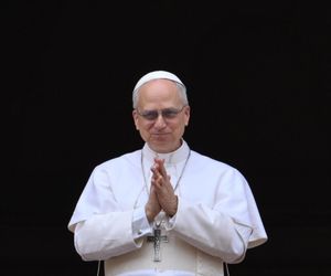 Leon XIV podczas modlitwy Regina Caeli zaapelował o modlitwę o powołania i odwagę dla młodych ludzi
