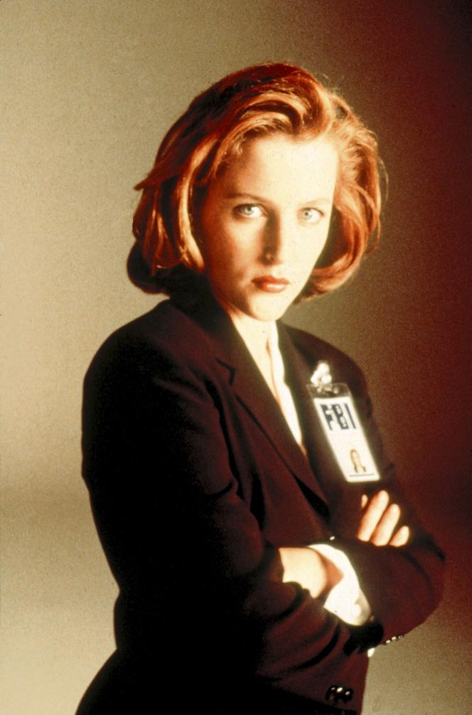 Scully pokazała swoje Archiwum X!