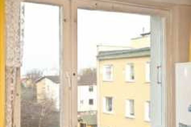 Stare okna w mieszkaniu