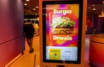 Taki widok na premierze Burgera Drwala w McDonalds. Wielkie zaskoczenie.