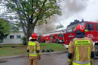 PILNE. Wielki pożar hali w Gliwicach! Chmura dymu nad miastem