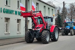 Rolnicy wyszli na ulice. Rozpoczął się protest w woj. łódzkim. „Opłacalność jest na krytycznym poziomie”