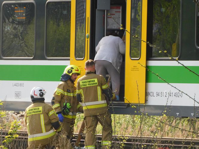 Tragedia w Ząbkach. Nie żyje pieszy. Wtargnął na tory w niedozwolonym miejscu