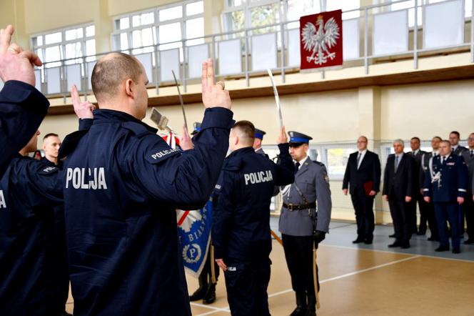 30 nowych policjantów w szeregach podlaskiej policji