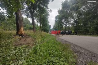 Tragedia pod Częstochową. Nie żyje 39-letni kierowca, jego brat walczy o życie w szpitalu