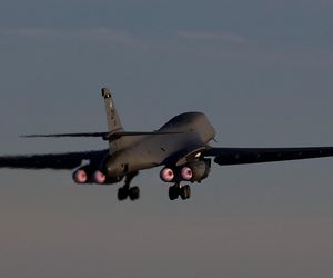 B-1B Lancer
