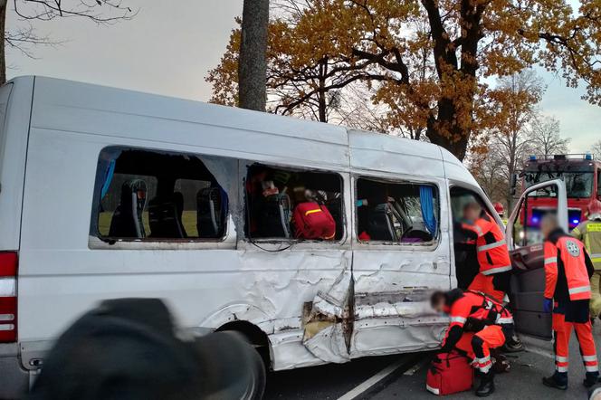 Wypadek busa pod Lidzbarkiem