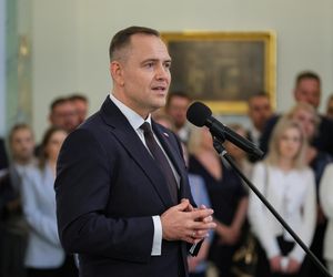 Prezydent Karol Nawrocki powołał swoich współpracowników. „Polscy patrioci i ludzie ciężkiej pracy”