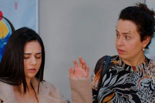 Miłość i nadzieja, odcinek 301. Bahar, Cavidan