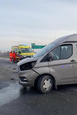Poważny wypadek na trasie S12 pomiędzy Piaskami a Zamościem. Pięć osób w szpitalu