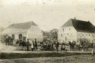 Jedno z niewielu zdjęć domu sprzed wojny