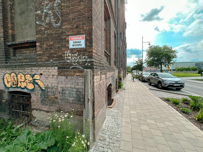 Zabytkowe famuły Izraela Poznańskiego w Łodzi 