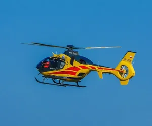 18-miesięczne dziecko porażone prądem trafiło do szpitala w ciężkim stanie. Lądował śmigłowiec LPR 