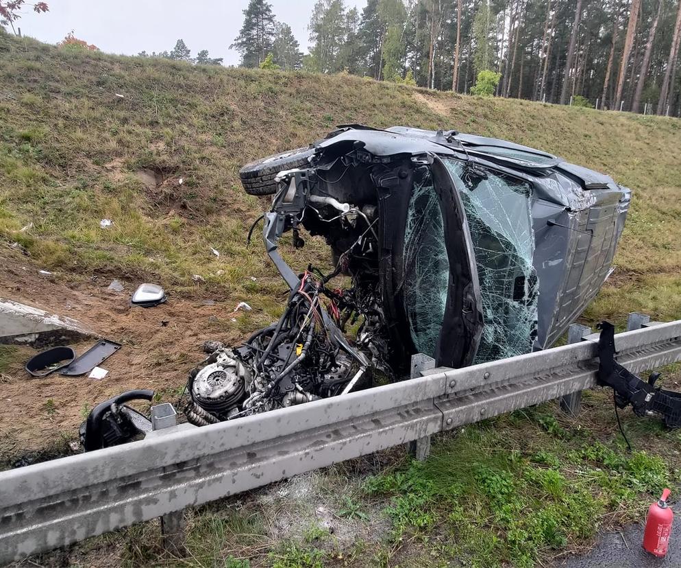 Groźny wypadek na S7 w okolicach Napierek. Jedna osoba jest ranna [ZDJĘCIA]