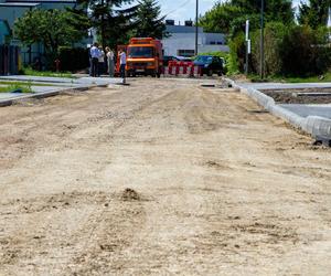 Utrudnienia spowodowane budową nawierzchni dwóch ulic w Łukowie potrwają kilka dni