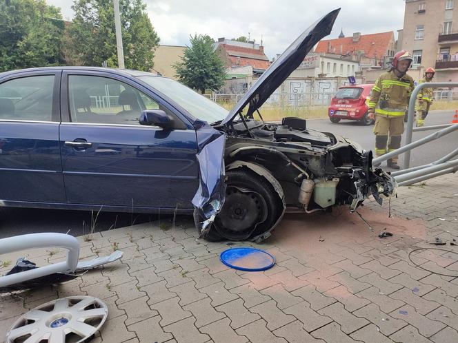 Wypadek na Al. Jana Pawła II w Lesznie