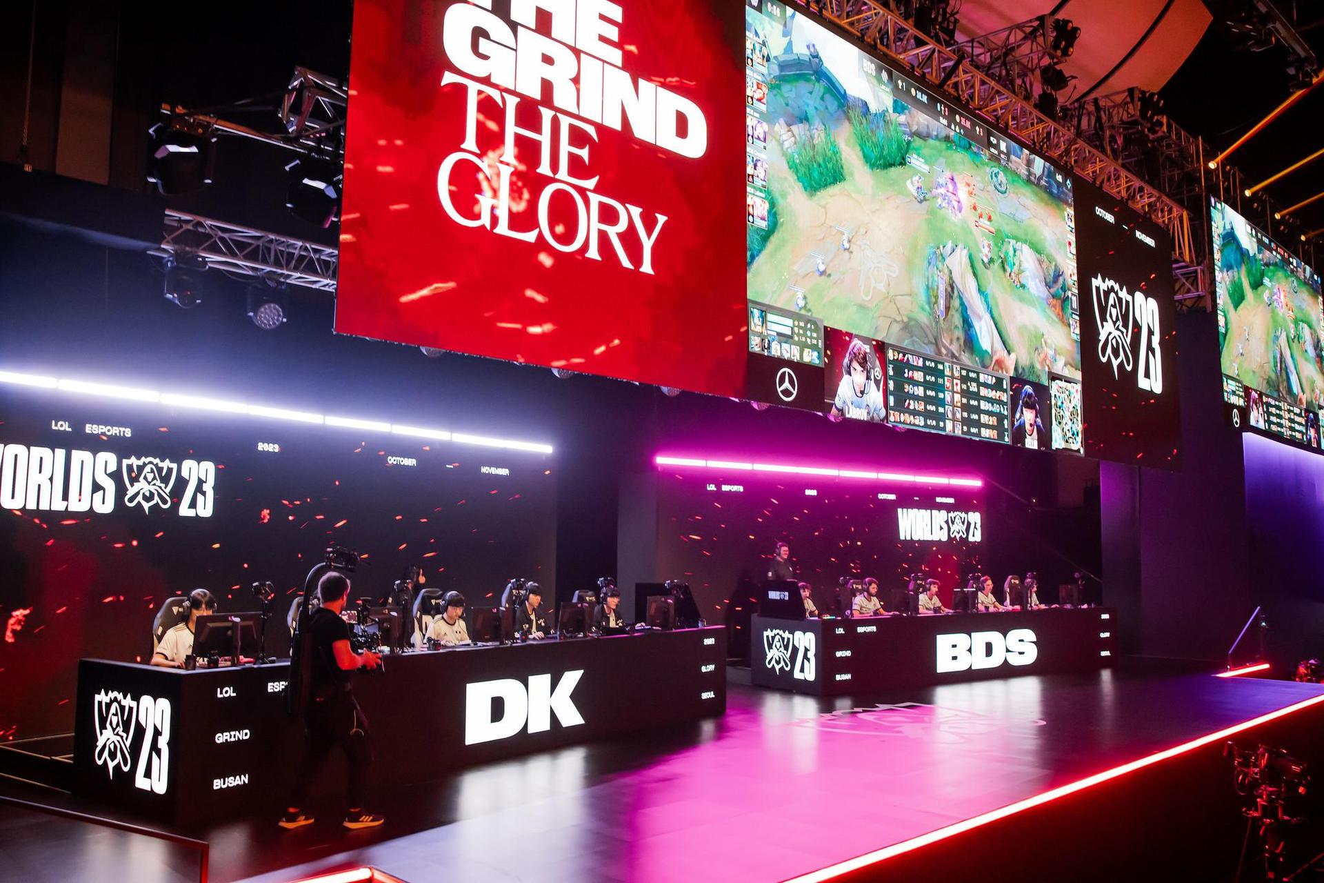 Lol worlds 2023 mecz bds vs dplus kia dzie 5 etapu szwajcarskiego
