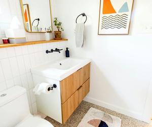 Dywaniki w łazience blisko toalety lub prysznica to kiepski pomysł