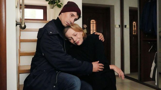 Barwy szczęścia odc. 3185. Wanda (Maja Barełkowska), Tomasz Kępski (Jakub Sokołowski)