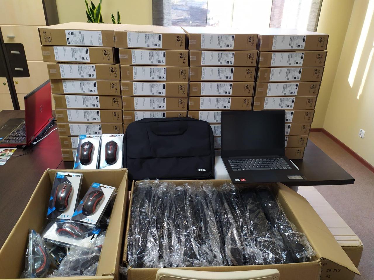 Biały Bór kupił komputery dla uczniów