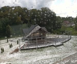 Szok! Potężne gradobicie zmieniło lato w zimę. Rolnicy liczą straty