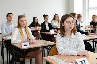 Egzamin ósmoklasisty 2021 - wytyczne i wymagania. Jak będą wyglądać testy?