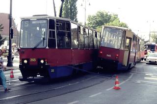 Zderzenie dwóch tramwajów w centrum Bydgoszczy! [ZDJĘCIA]