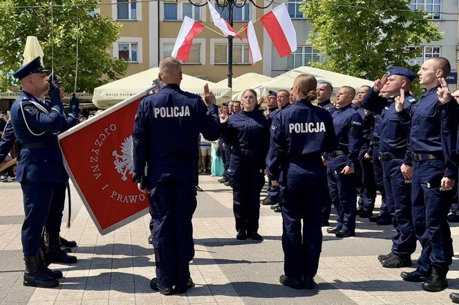 Ślubowanie nowych policjantów Śląskiej Policji