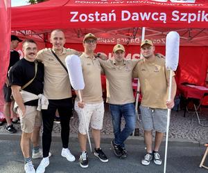 998 strażaków weszło na Śnieżkę. Na szczyt Karkonoszy poszli z ważnym przesłaniem