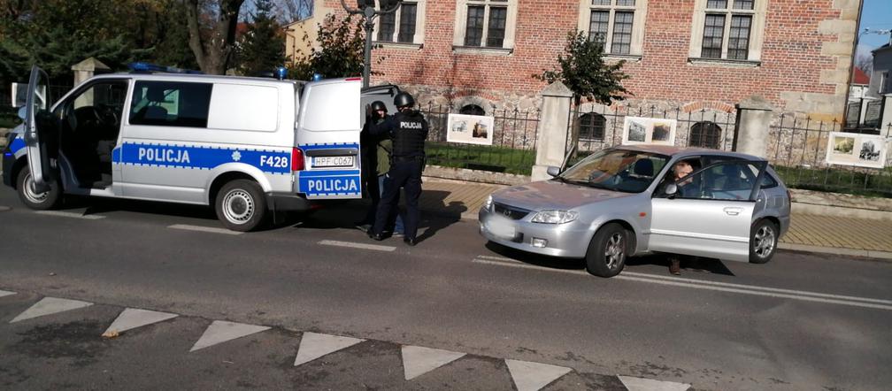 Co się wydarzyło w Mediatece? Biblioteka zagrożona wybuchem, wszystkie służby w akcji!