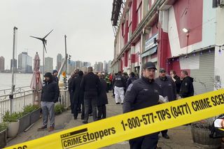 Przyjechali do Nowego Jorku świętować urodziny. Zginęli w katastrofie śmigłowca  Mam fotkę rodziny z FB zabitej pani, ale bez jednego dziecka: