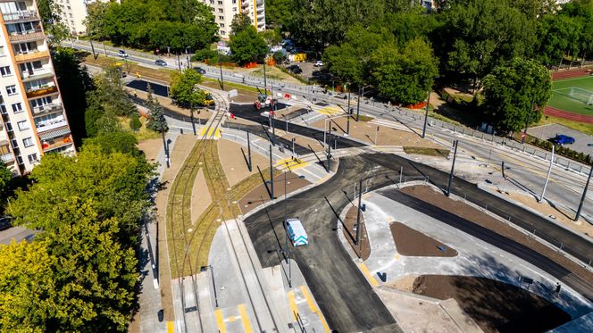 Tramwaj na Stegny w Warszawie w przeddzień otwarcia