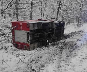 Jechali z pomocą. Wapadek z udziałem wozu strażackiego