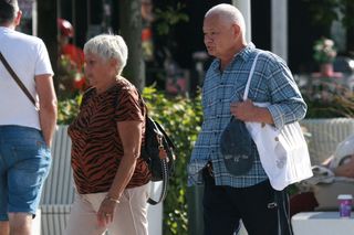 Wyluzowany Glapiński przyłapany z żoną w Sopocie. Romantyczny wypad we dwoje