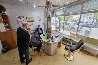 Od ponad 60 lat strzyże całe pokolenia